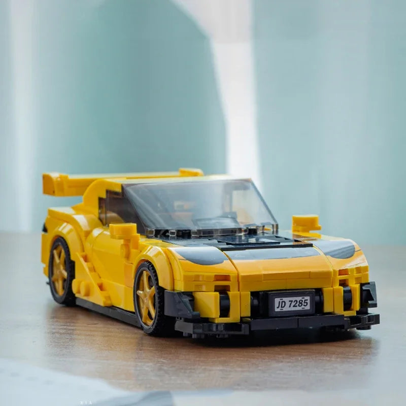 Mazda RX-7 | Red Suns